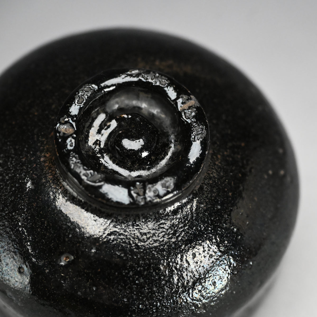 Antique “Ichinyu-Black” Raku Chawan Tea Bowl