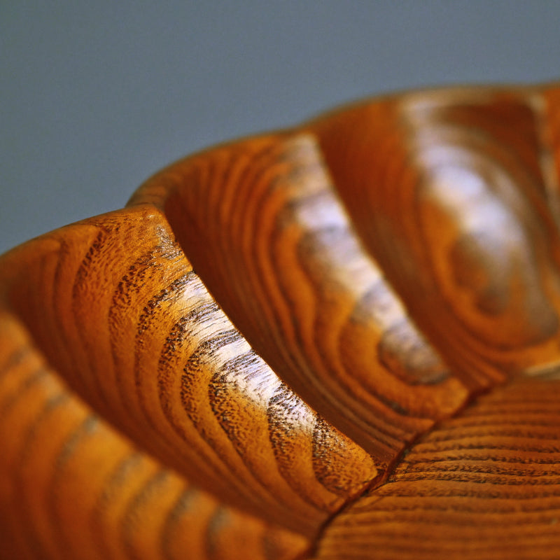 LNT Diamond-Shaped Foliated Wood Bowl ー中量 瑞真 “菱形輪花盛器”
