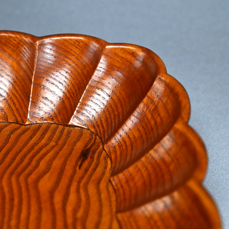 LNT Diamond-Shaped Foliated Wood Bowl ー中量 瑞真 “菱形輪花盛器”