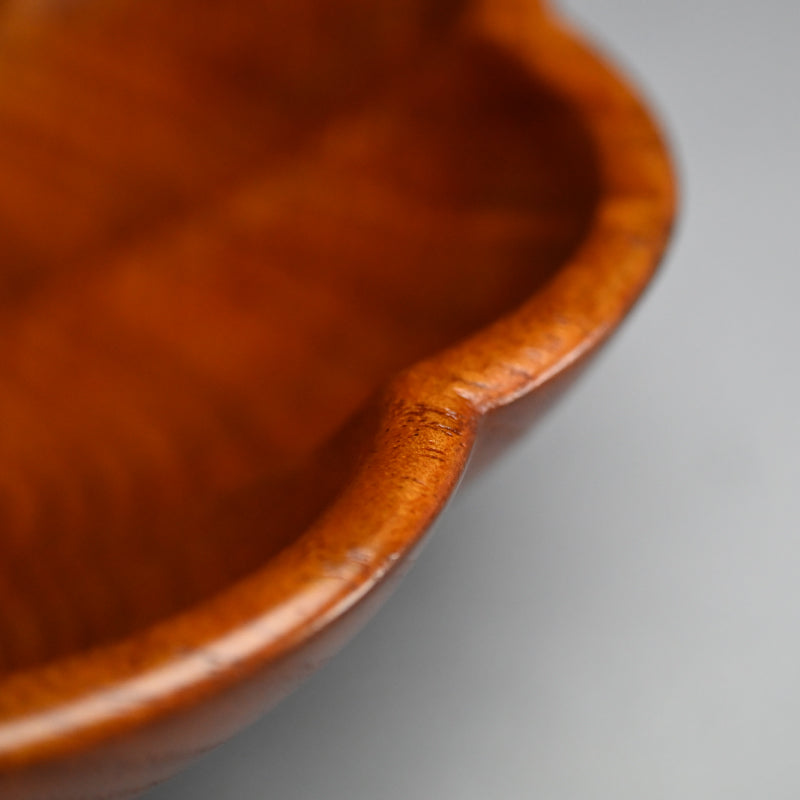 LNT Diamond-Shaped Foliated Wood Bowl ー中量 瑞真 “菱形輪花盛器”