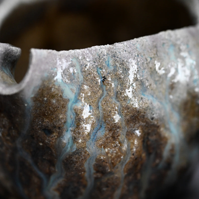 Igneous Kurinuki Sake Set ー稲吉 オサム “自然釉刳貫 酒器”