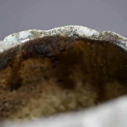 Igneous Kurinuki Sake Set ー稲吉 オサム “自然釉刳貫 酒器”
