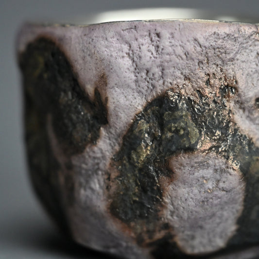 Platinum Glazed Cup ー稲吉 オサム “刳貫銀彩盃”
