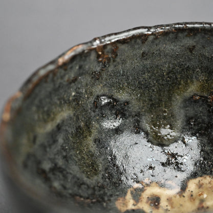 Chawan Tea Bowl by Legendary ー鯉江 良二 “しだら手茶盌”