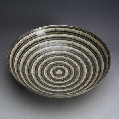 Nationally Exhibited Deep Vessel ー渡辺 国夫 “色絵金銀彩縞文鉢”