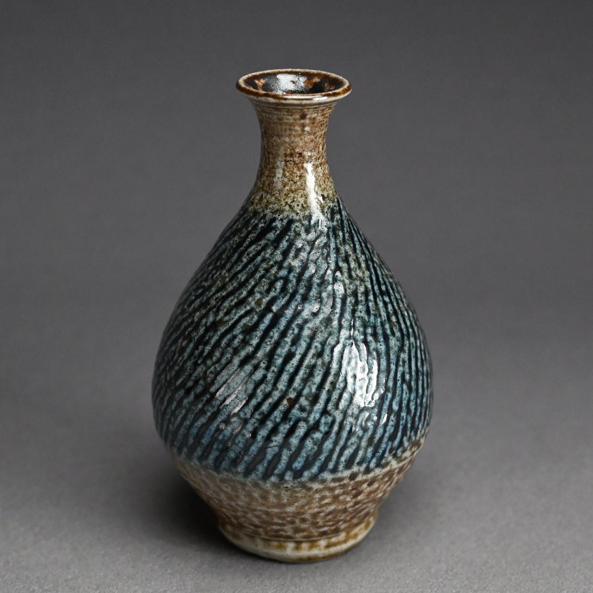 Salt Glazed Tokkuri by LNT ー島岡 達三 “塩釉徳利”