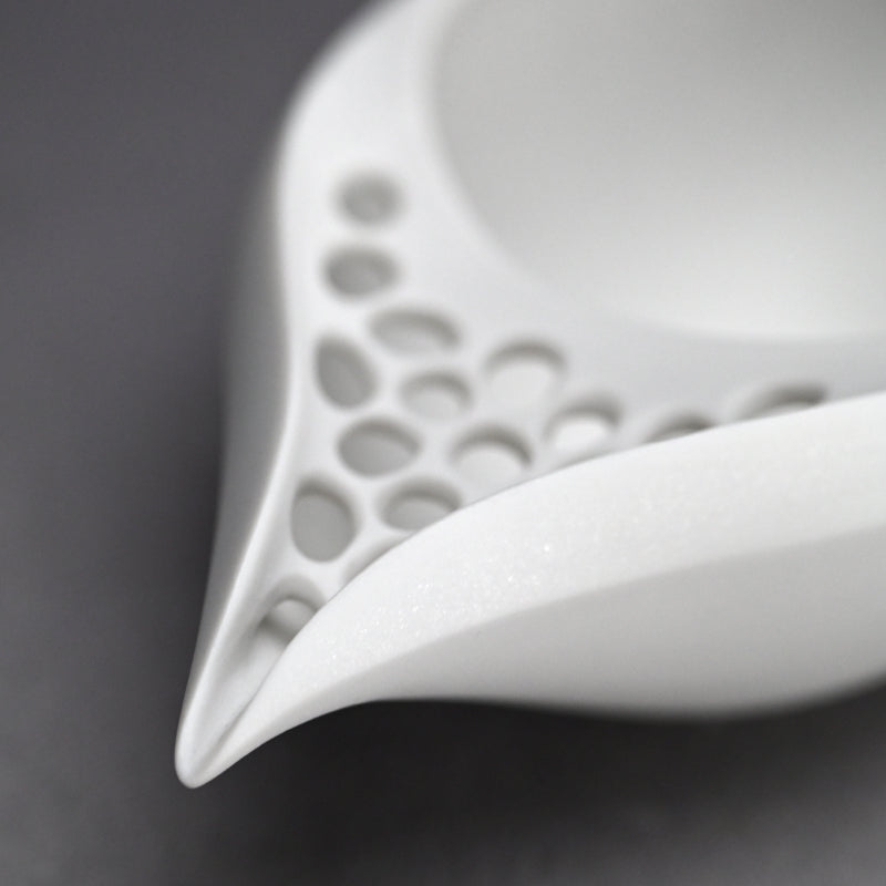 Katakuchi Japanese Sake Server ー加藤 好康 “透文 片口”