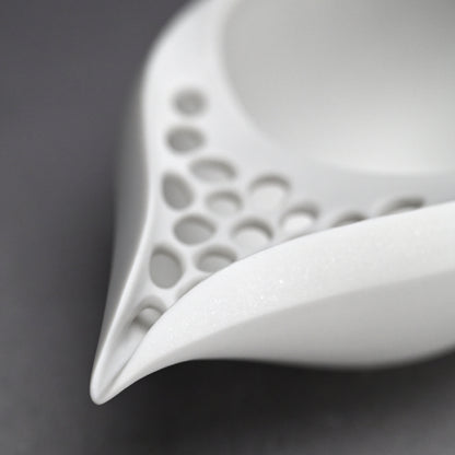 Katakuchi Japanese Sake Server ー加藤 好康 “透文 片口”
