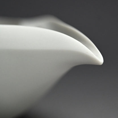 Katakuchi Japanese Sake Server ー加藤 好康 “透文 片口”