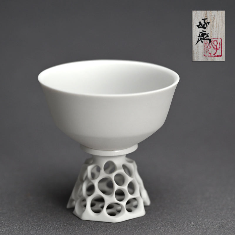 White Bajyohai Sake Cup ー加藤 好康 “透文 馬上杯”