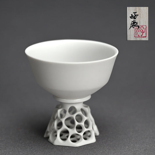 White Bajyohai Sake Cup ー加藤 好康 “透文 馬上杯”