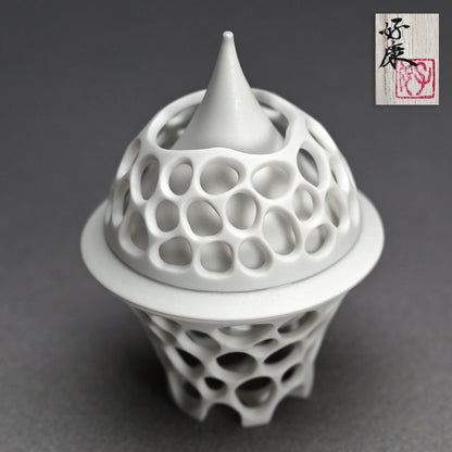 Futahai Sake Cup ー加藤 好康 “透文 蓋盃”