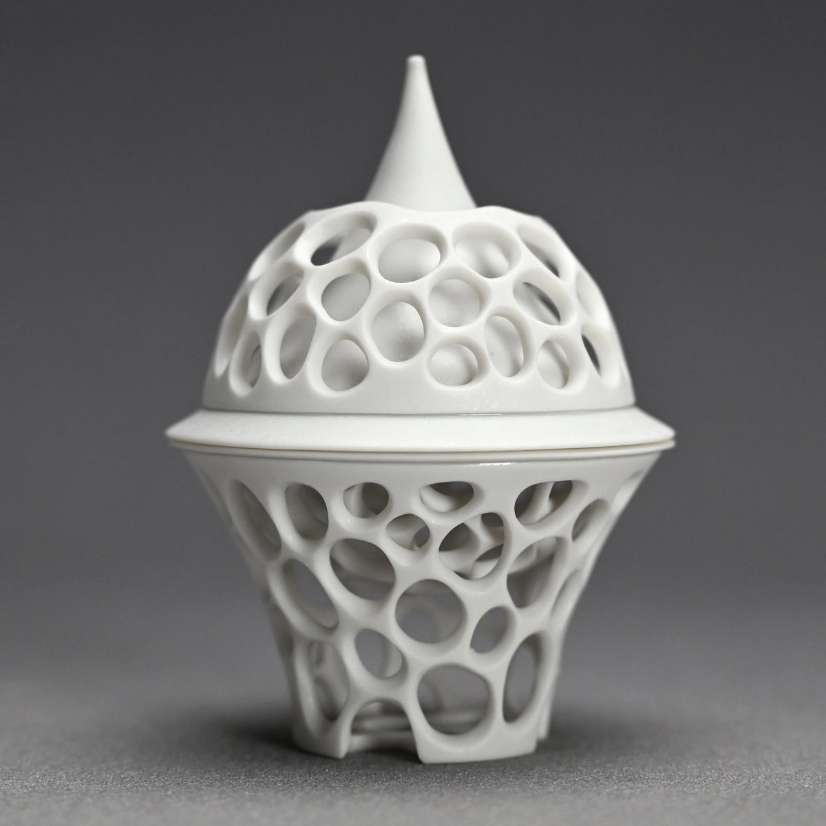 Futahai Sake Cup ー加藤 好康 “透文 蓋盃”