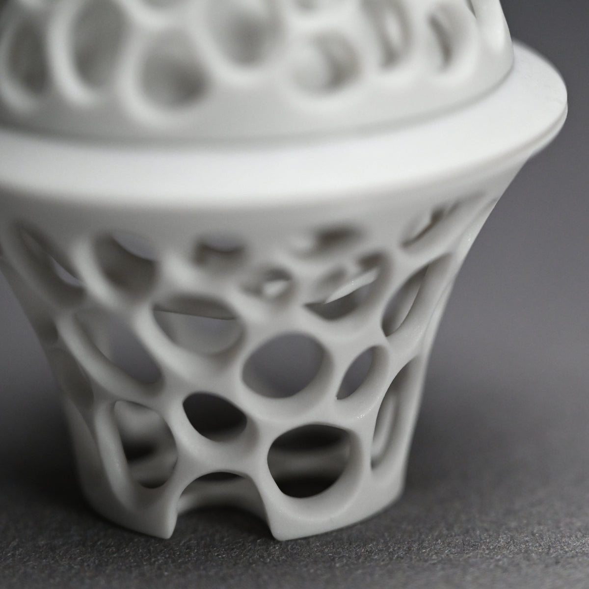 Futahai Sake Cup ー加藤 好康 “透文 蓋盃”