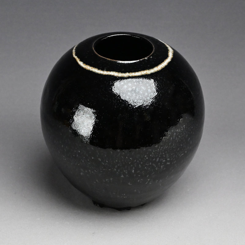 Unique LNT Tenmoku-yu Tsubo ー清水 卯一 “天目釉白文壺”