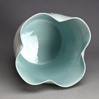 Wine Cooler by Female Potter ー四代 徳田八十吉 “九谷 ワインクーラー”