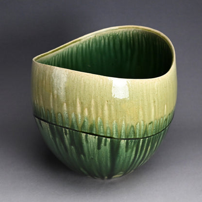 Huge Copper Glaze Tsubo ー鈴木 徹 “緑釉 花器”