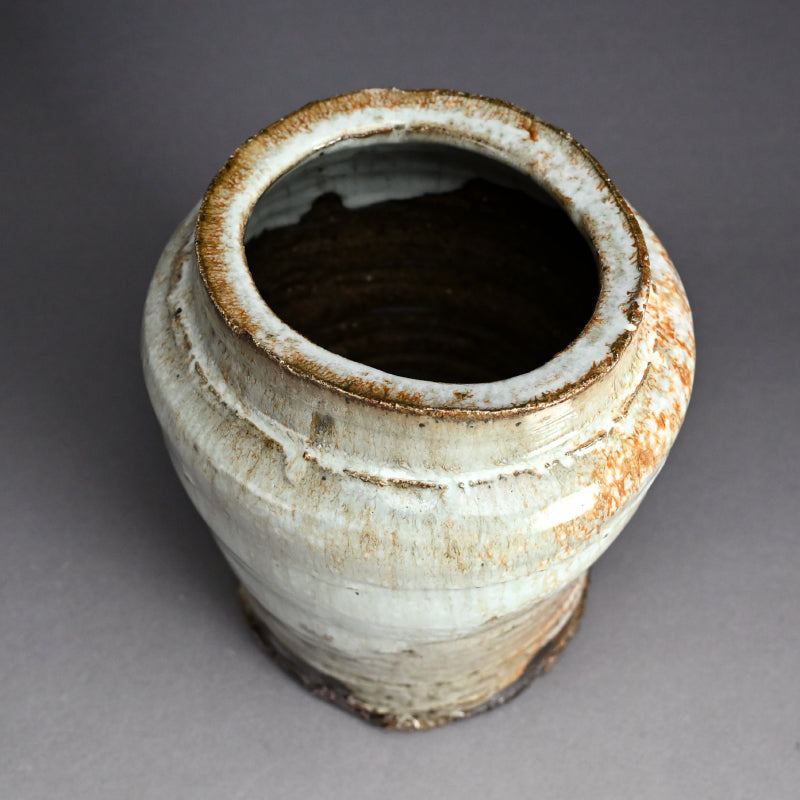 Contemporary Mashiko Tsubo Vase ー高内 秀剛 “益子糖白 壺”