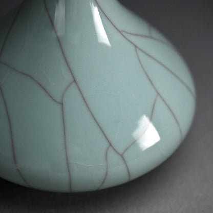 Modernist Celadon Vase ー浦口 雅行 “青瓷花生”