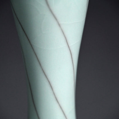 Modernist Celadon Vase ー浦口 雅行 “青瓷花生”