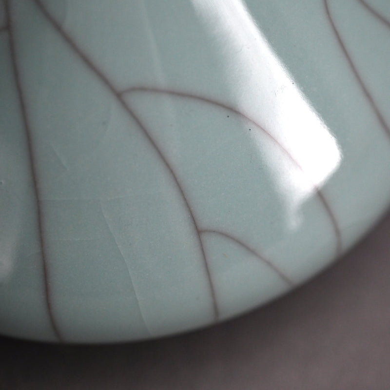 Modernist Celadon Vase ー浦口 雅行 “青瓷花生”