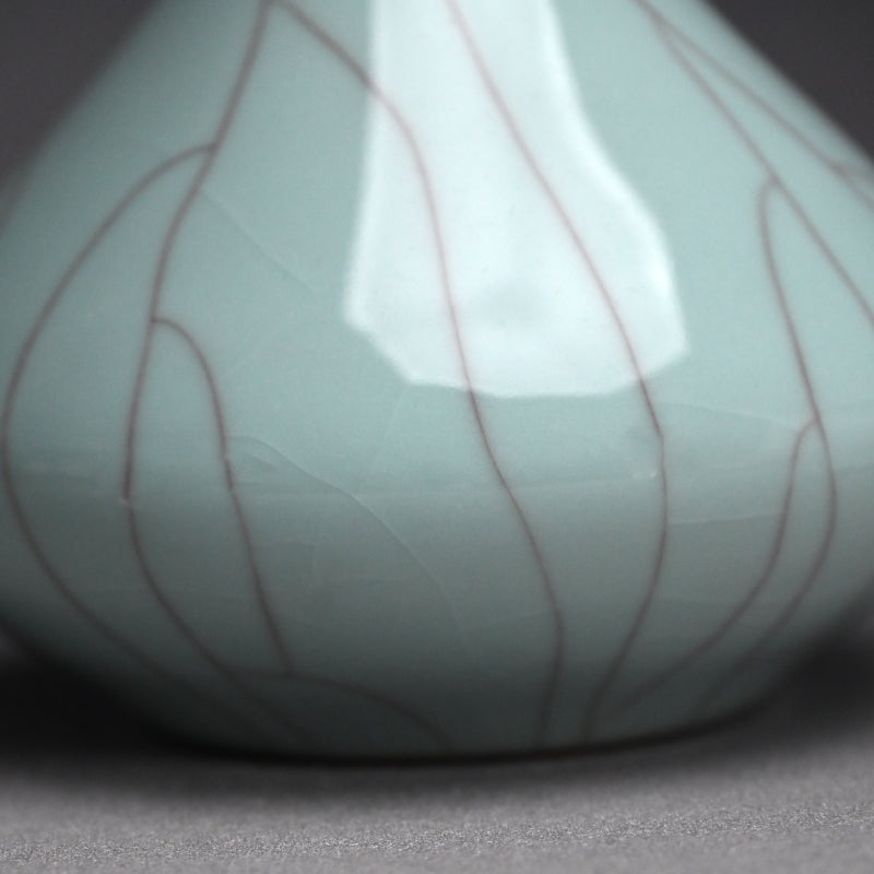 Modernist Celadon Vase ー浦口 雅行 “青瓷花生”