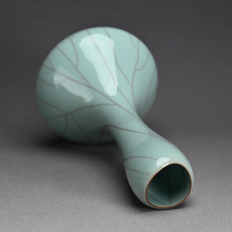 Modernist Celadon Vase ー浦口 雅行 “青瓷花生”