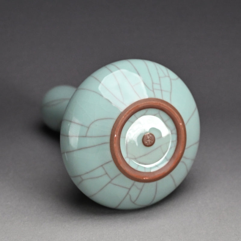 Modernist Celadon Vase ー浦口 雅行 “青瓷花生”