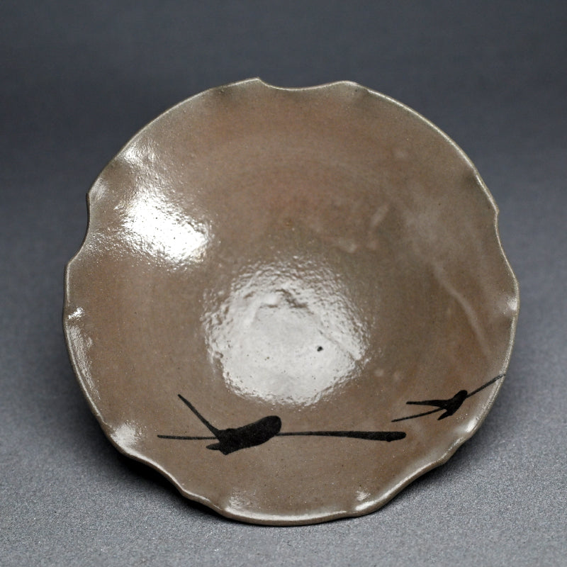 Playful E-Karatsu Dish Set ー岸田 匡啓 “唐津絵あそび 形あそび 五寸皿”