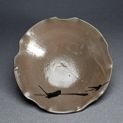 Playful E-Karatsu Dish Set ー岸田 匡啓 “唐津絵あそび 形あそび 五寸皿”