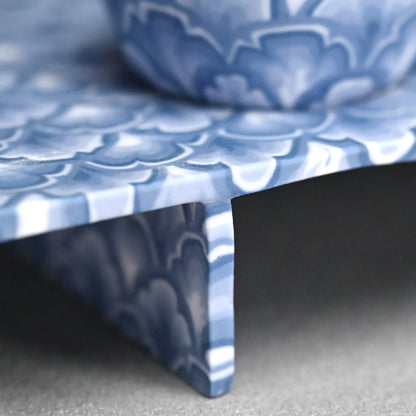 Sake Cup & Plate Set, Blue ー草場 勇次 “練上焼〆波文 板皿”
