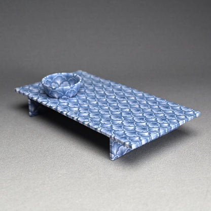 Sake Cup & Plate Set, Blue ー草場 勇次 “練上焼〆波文 板皿”
