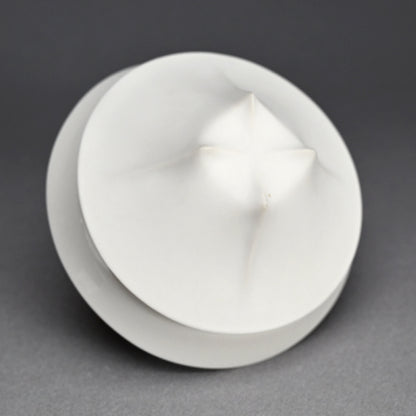 Exquisite Porcelain Bowl ー加藤 好康 “遊高台 鉢”