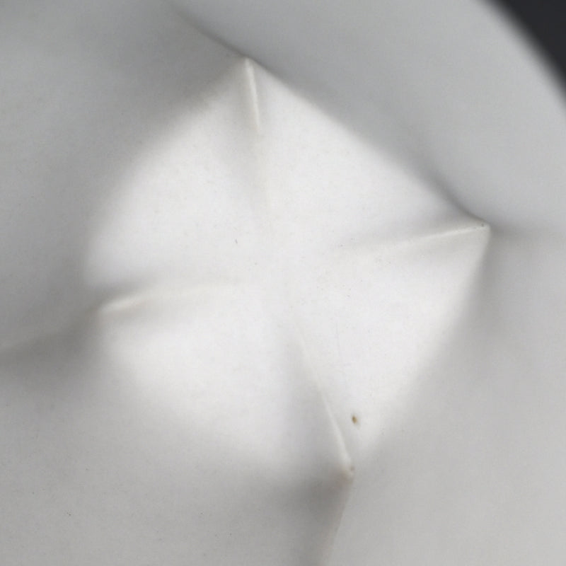 Exquisite Porcelain Bowl ー加藤 好康 “遊高台 鉢”