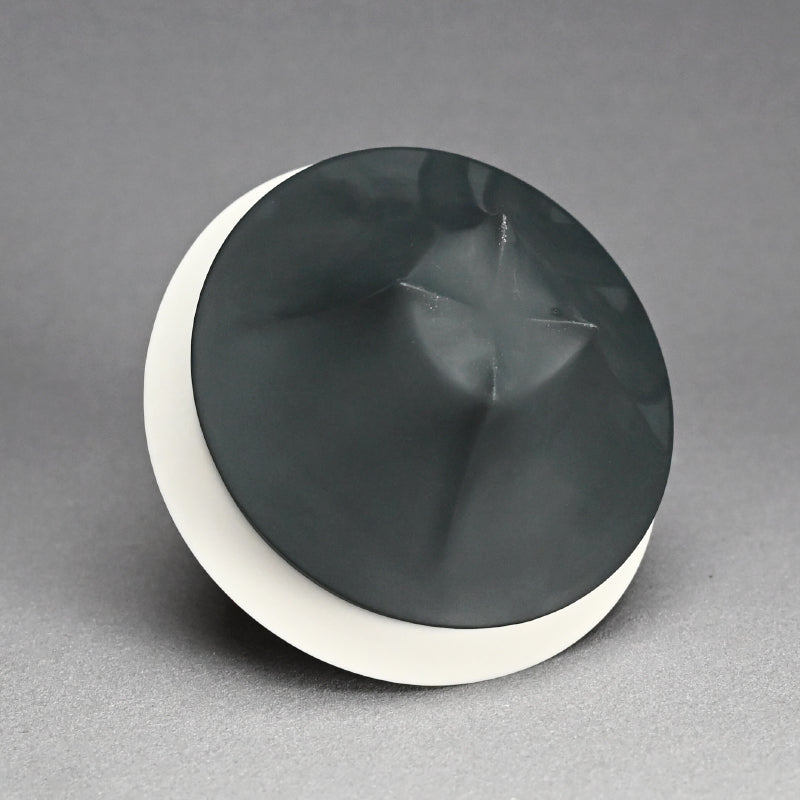 Exquisite Porcelain Bowl ー加藤 好康 "遊高台 鉢"