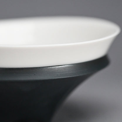 Exquisite Porcelain Bowl ー加藤 好康 "遊高台 鉢"