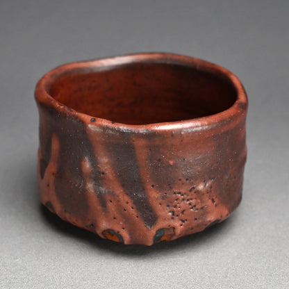 Superlative Fire-red Shino Chawan ー山田 和 “志野茶盛”