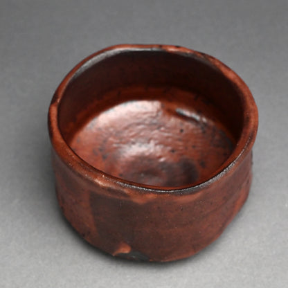 Superlative Fire-red Shino Chawan ー山田 和 “志野茶盛”
