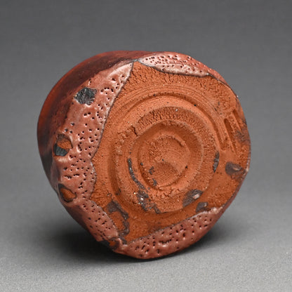 Superlative Fire-red Shino Chawan ー山田 和 “志野茶盛”