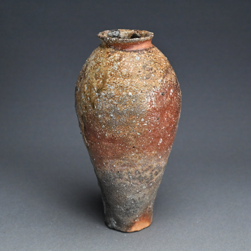 Iga Yakishime Vase ー岸野 寛 “伊賀 焼〆花入”