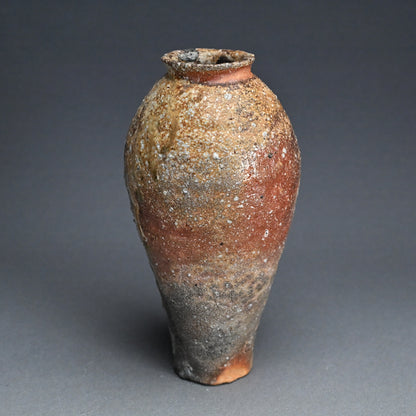 Iga Yakishime Vase ー岸野 寛 “伊賀 焼〆花入”