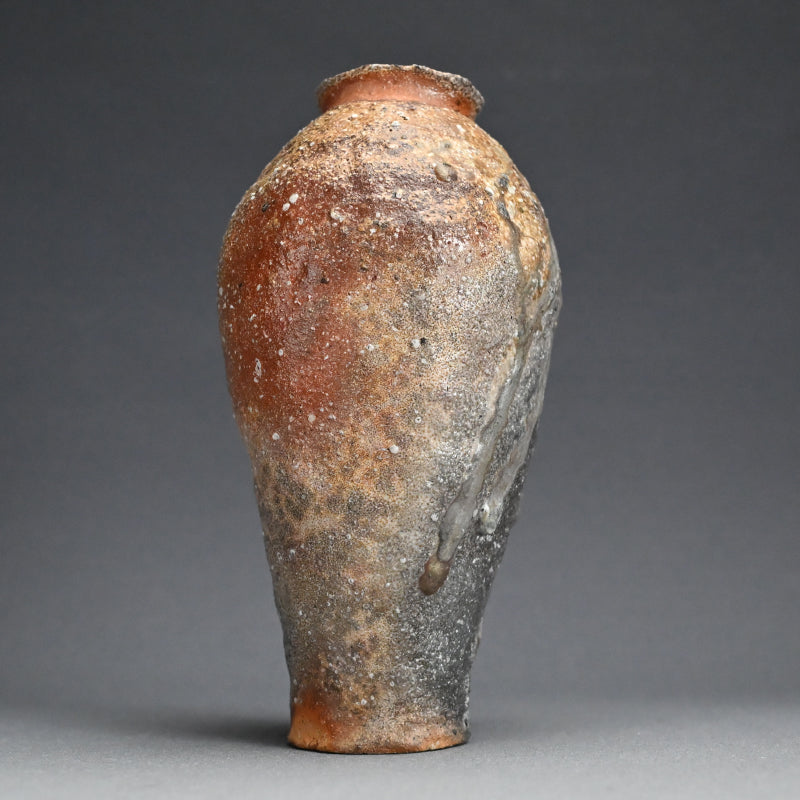 Iga Yakishime Vase ー岸野 寛 “伊賀 焼〆花入”