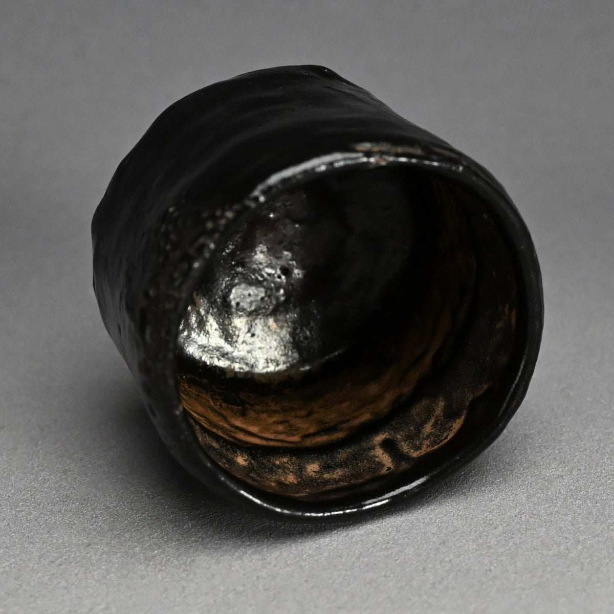 Spectacular Edo p. Oribe Guro Chawan Tea Bowl