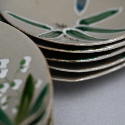 Unique Boxed Set 12 Meiji period Mukozuke Plates ー永楽 善五郎 "掛繪 十二ヶ月 向付"