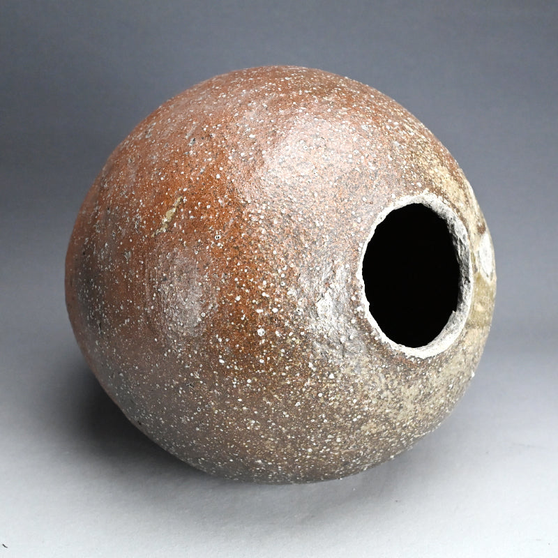 Muromachi to Momoyama period Shigaraki Tsubo