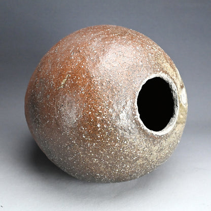 Muromachi to Momoyama period Shigaraki Tsubo