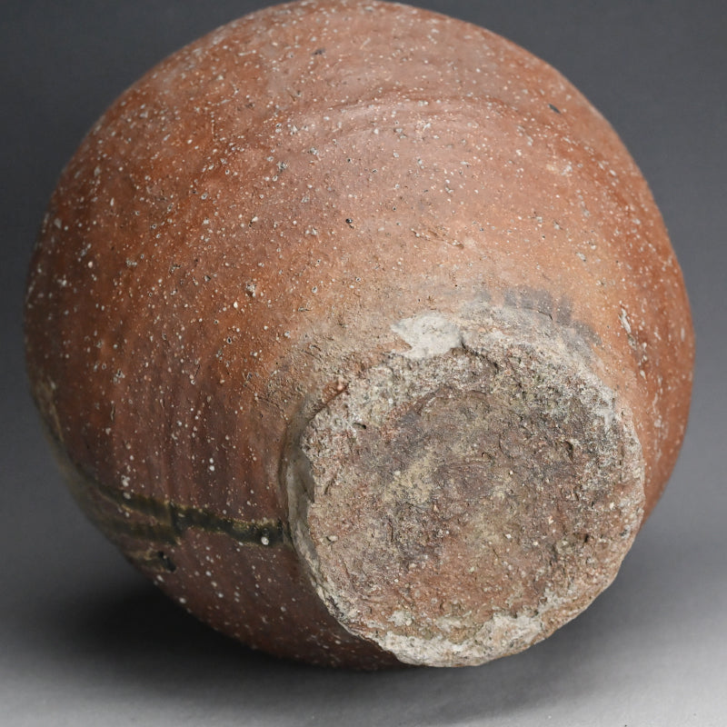 Muromachi to Momoyama period Shigaraki Tsubo