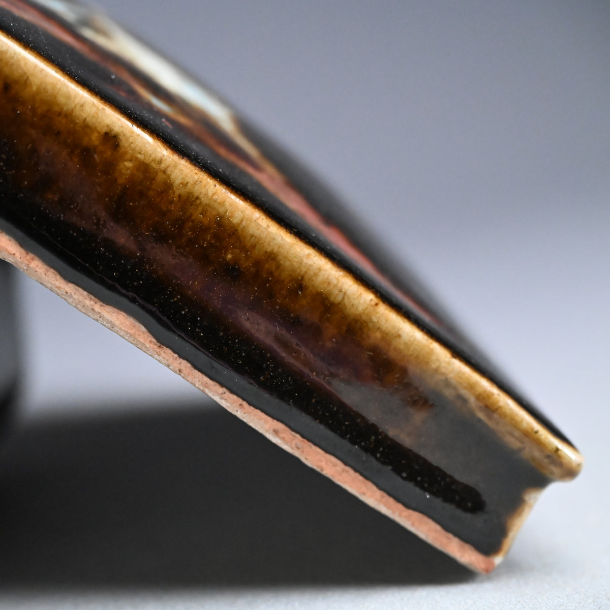 Ceramic Box by Legendary Potter ー河井 寛次郎 “草繪筥”