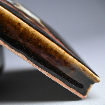 Ceramic Box by Legendary Potter ー河井 寛次郎 “草繪筥”