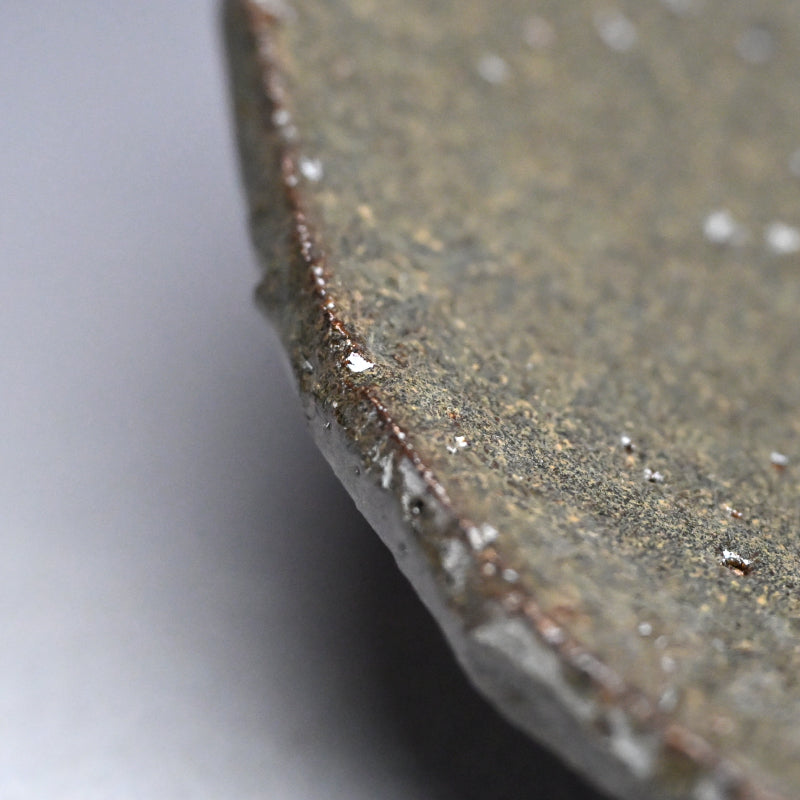Metal-glazed Earthen Plate ー八木 一夫 “鉄釉 皿”
